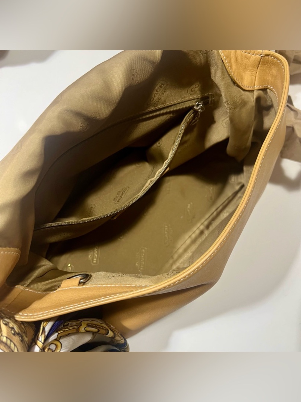 Vintage Coach no. 9570 Hampton Flap Leather Shoulder Bag - Picture 5 of 6